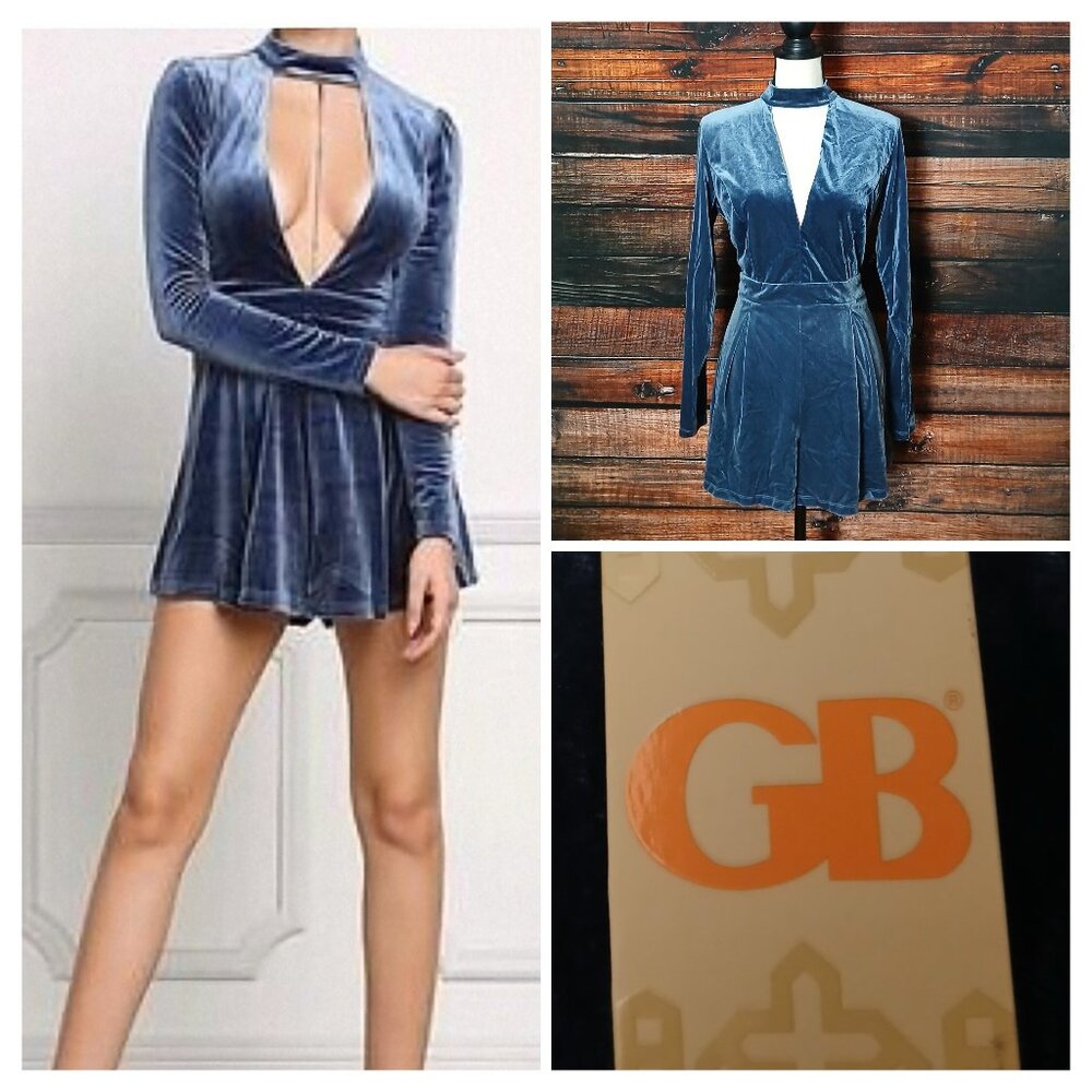 NWT Gianni Bini M Romper Shorts Jumpsuit Blue Velvet Long Sleeve Zip Back